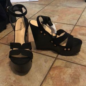 Black strappy wedges